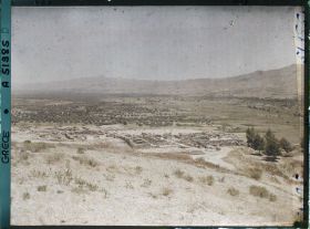 Image représentant La plaine de Messara et l'ensemble des ruines