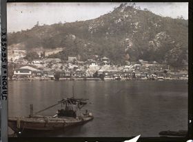 Image représentant Vue sur le quartier Ozakihon-machi et sur le temple Jôdo-ji depuis l'île de Mukô-jima