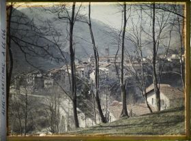 Image représentant Vue sur le village depuis le chemin de Berthemont (?)