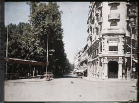 Image représentant L'hôtel Astoria Palace rue du Président Wilson, et le parc des sources