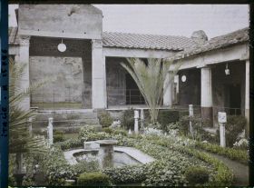 Image représentant Péristyle de la maison des Amours dorés