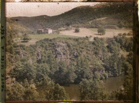 Image représentant L'Allier en amont du village