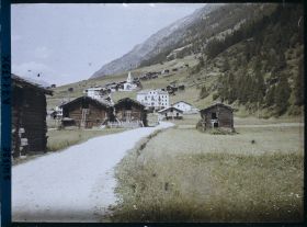 Image représentant Mazots à Randa, entre Saint-Nicolas et Zermatt