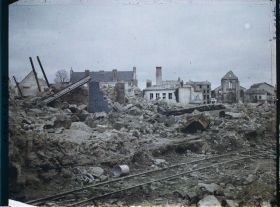 Image représentant France, Soissons, Ruines de la Ville vers St Pierre