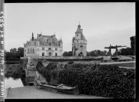 Image représentant Le château et la tour des Marques