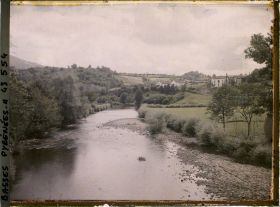 Image représentant France, St Etienne de Baigorry, Coté opposé au Vieux Pont