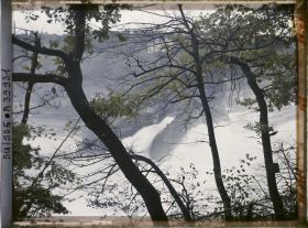 Image représentant Les chutes du Rhin vues du château de Laufen