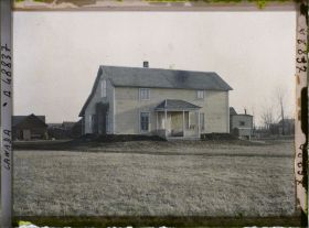 Image représentant Canada, Elie, Une ferme: Maison d'habitation