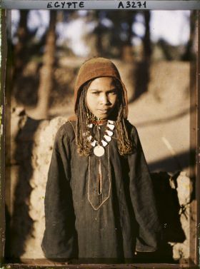 Image représentant Fillette sur l'île d'Eléphantine