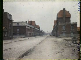 Image représentant France, Lens, Perspective sur les Corons de la Rue de Lille