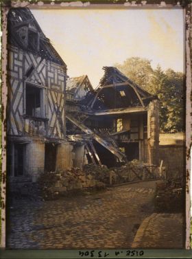 Image représentant France, Noyon, Rue du Long Pont