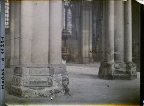 Image représentant Intérieur de la cathédrale