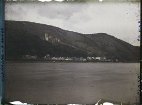 Image représentant Allemagne, Oberlahnstein, Vu vers Capellen et le Stolzenfels (plus gros)