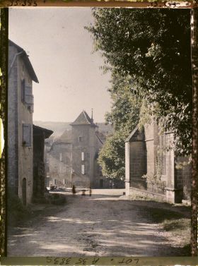 Image représentant France, Figeac, Abords de l'Eglise des Carmes