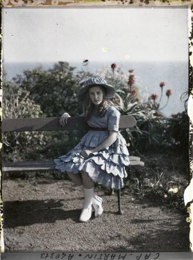 Image représentant Mademoiselle Daria Kamenka, invitée avec sa famille par Albert Kahn