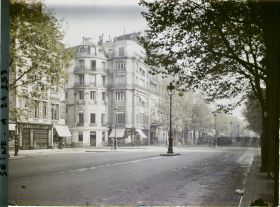 Image représentant Le boulevard de la Madeleine, au niveau du n° 2