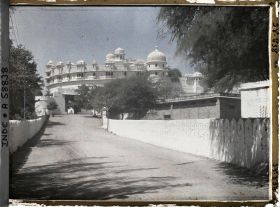 Image représentant Entrée sud du palais royal (Raj Mahal)