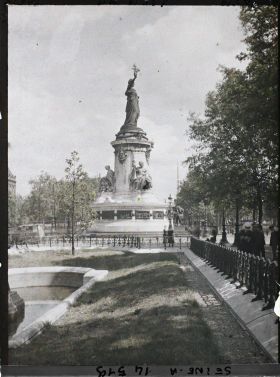 Image représentant La statue de la République, place de la République
