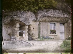 Image représentant Puits et habitation troglodyte