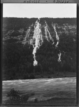 Image représentant Chute aux environs de Saaheim