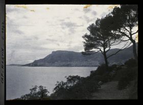 Image représentant Allée au bord de la mer effet du soir