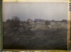 Image représentant Somme, La Boisselle, Reconstruction du Village sur les anciennes tranchées