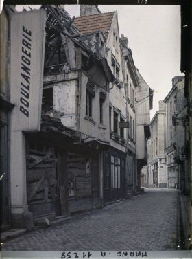 Image représentant Maison incendiée, rue des Elus
