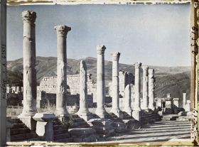 Image représentant Les Colonnades de l'ancien Forum, vestiges de la cité antique Cuicul
