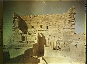 Image représentant Entrée occidentale du temple de Bêl