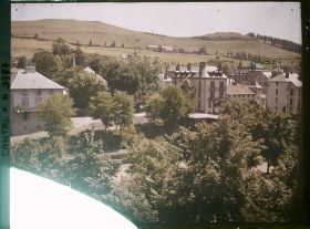 Image représentant Panorama de la ville, vue prise depuis l'actuelle avenue Gambetta vers le Pont Bourbon