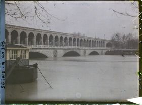 Image représentant La crue de la Seine au viaduc d'Auteuil