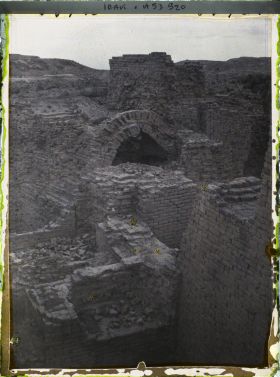 Image représentant Une arche (du palais de Nabuchodonosor II ?) (VIe siècle avant J.-C.)