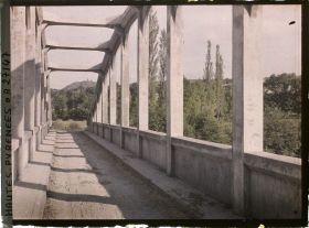 Image représentant France, Vallée d'Ossau, Sarrancolin : Pont de Ciment armé sur la Neste