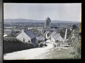 Image représentant Locronan vu depuis la rue Saint-Maurice
