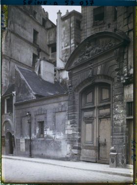 Image représentant L'entrée de l'hôtel d'Isaac de Laffemas, 14 rue Saint-Julien-le-Pauvre