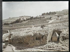 Image représentant Tombes d'Absalon, Saint-Jacques, Zacharie et cimetière juifs dans la vallée du Cédron