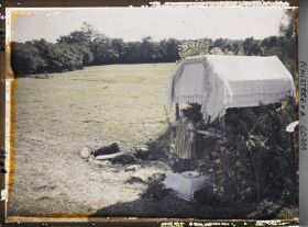 Image représentant Le reposoir de saint Mathurin sur le parcours de la Grande Troménie