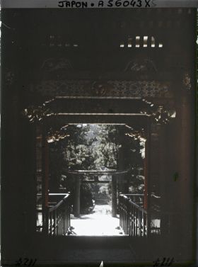 Image représentant Tôshôgu : ichi-no-torii vu depuis Omote-mon
