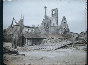 Image représentant France, Presles, Baraquements et Eglise