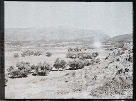 Image représentant Paysage à l'est du village en direction des " taches dissidentes " de Taza