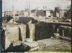 Image représentant France, Reims, Ruines et reconstructions derrière la Cathédrale