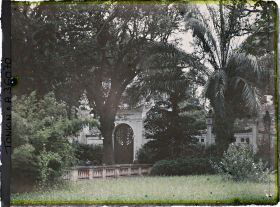 Image représentant Un monument dans un parc