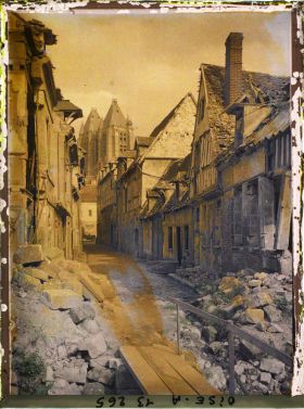 Image représentant France, Noyon, Une Vieille rue