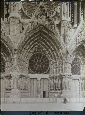 Image représentant France, Reims, Porche Central de la Cathédrale