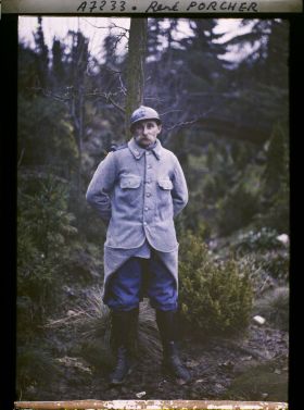 Image représentant Monsieur  https://musee-albert-kahn.s-museum.fr/home/NWQ2OTAwYzNmYjZlZTk1ZWQwODJmMjY4L2dlbmVyaWMtbm90aWNlLXRhYi9hdXRob3JpdHkvNjE3YTc5ZjVjZjhiODk2OGIzMzM3ZDIx/5d6900c3fb6ee95ed082f268/generic-notice-tab/authority/617a79ebcf8b8968b33375c1 René Porcher