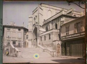 Image représentant La collégiale Saint-Agricol