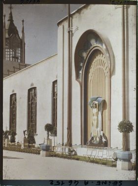 Image représentant L'Exposition des arts décoratifs, Pavillon de la Grande-Bretagne, façade latérale