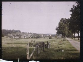 Image représentant France, La Chalade 392 h - Meuse, Le Chalade, vue de la route de Vienne le Chau aux Islettes)