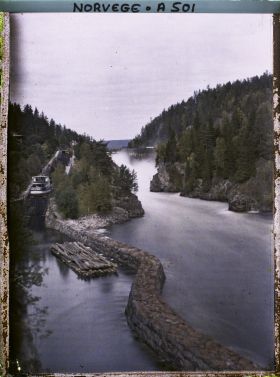 Image représentant Vers le barrage de Vrangfoss Sluse