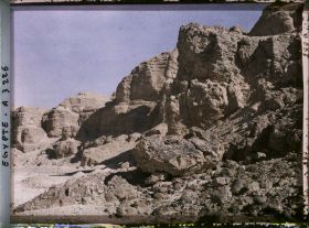 Image représentant Sur la route des tombeaux des Rois